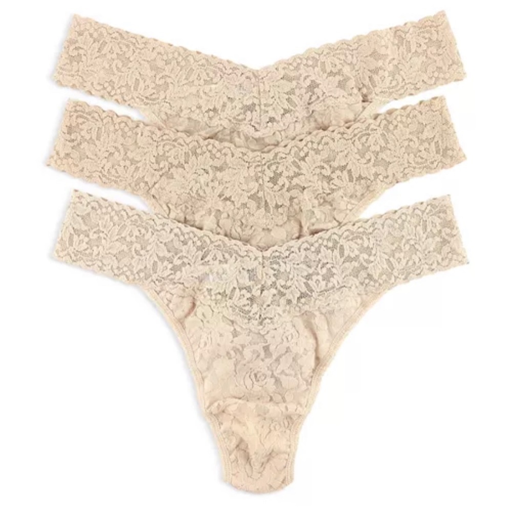 Hanky Panky
Signature Lace Original Rise Thongs, Set of 3